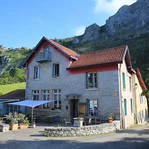 Inn D'étape De, Roquefixade